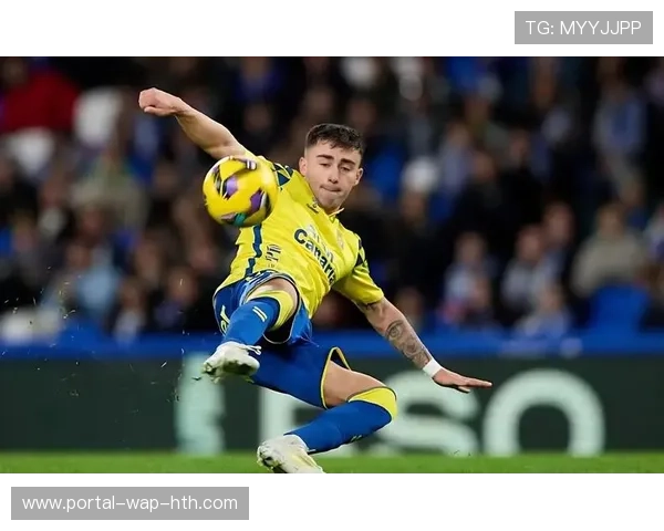 比利亚雷亚尔攻强守弱，莫莱罗融入弥补锋线空缺